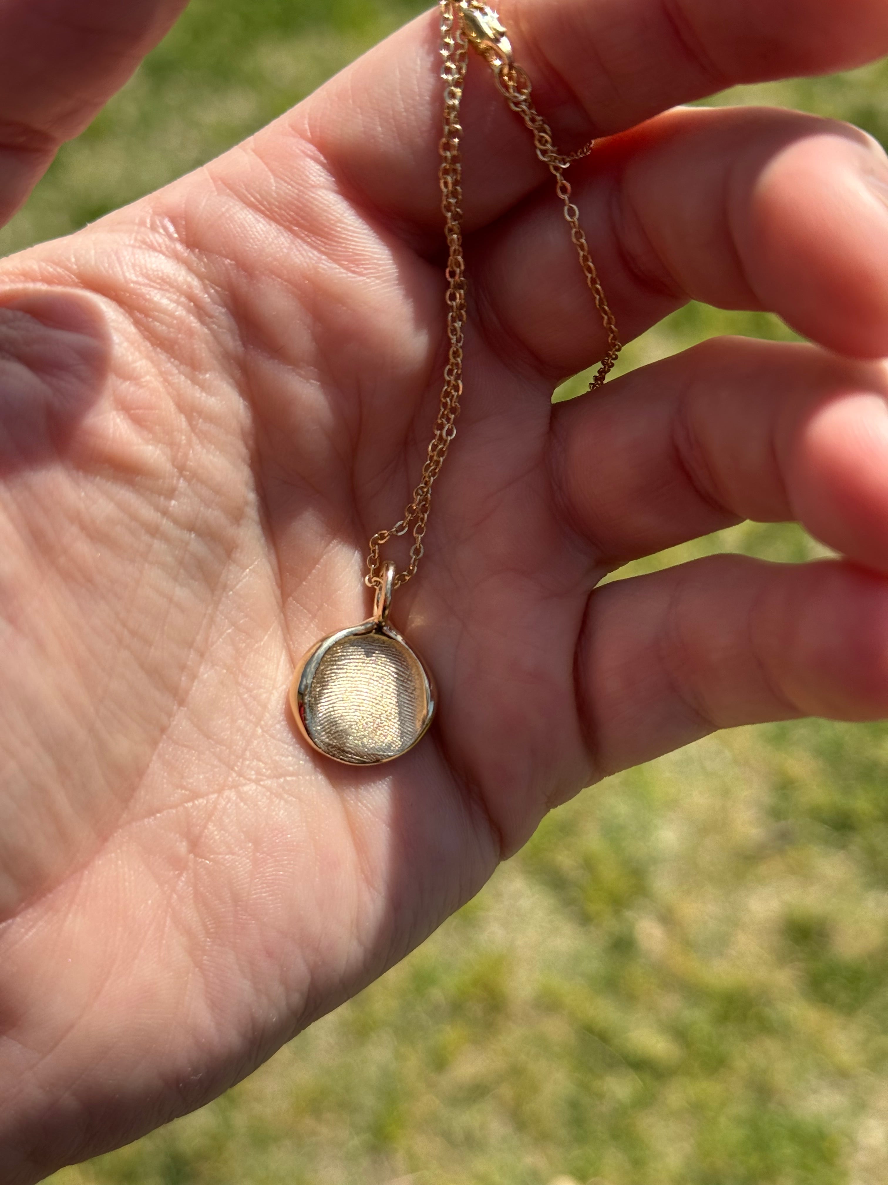 Fingerprint Pendant - 9ct Gold - Fingerprint Impression Kit + Necklace