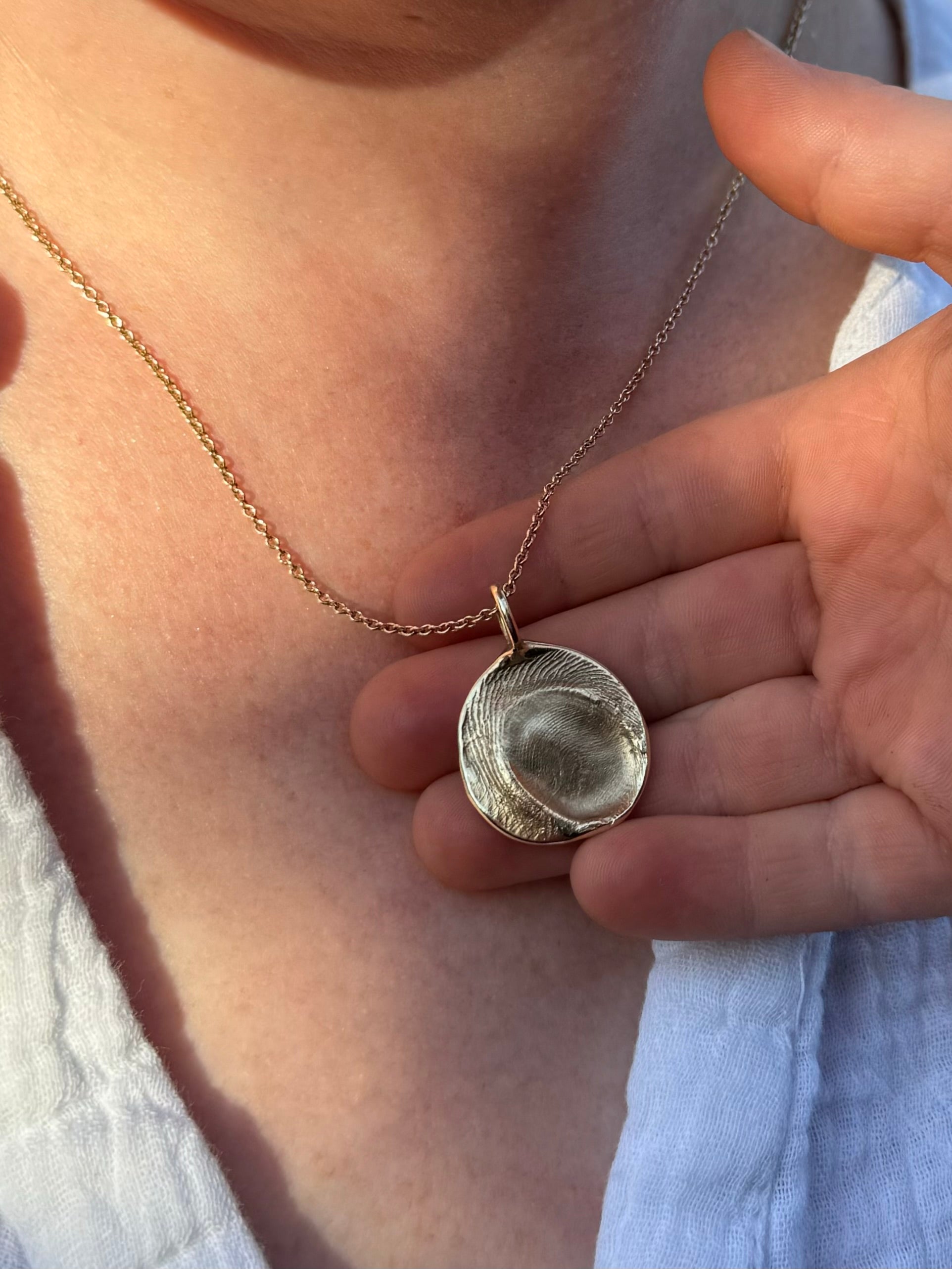 Fingerprint Pendant - 9ct Gold - Fingerprint Impression Kit + Necklace
