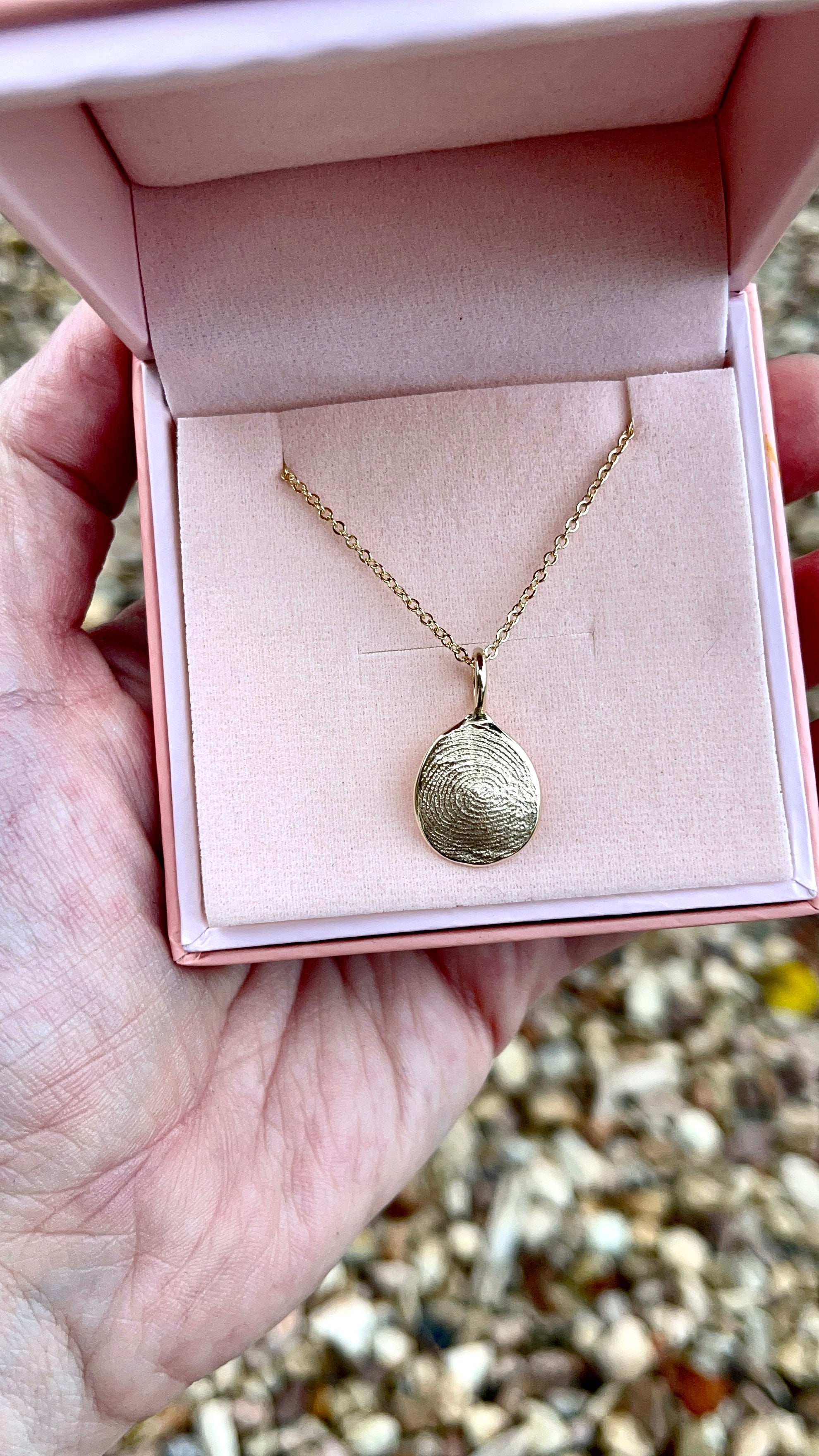 Fingerprint Pendant - 9ct Gold - Fingerprint Impression Kit + Necklace
