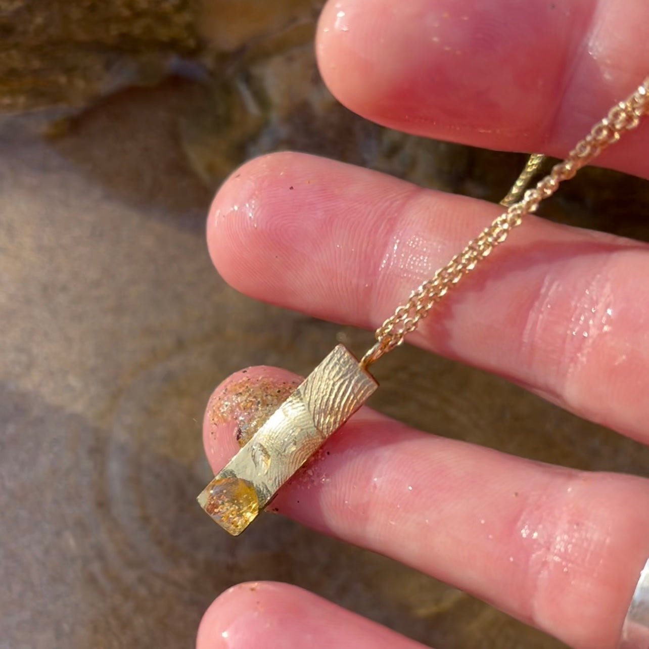 Family Bar Fingerprint Pendant - 9ct Gold - Fingerprint Impression Kit + Necklace