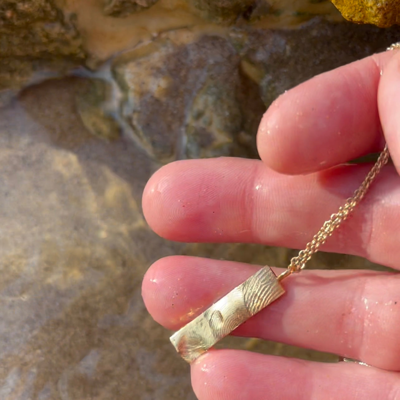 Family Bar Fingerprint Pendant - 9ct Gold - Fingerprint Impression Kit + Necklace