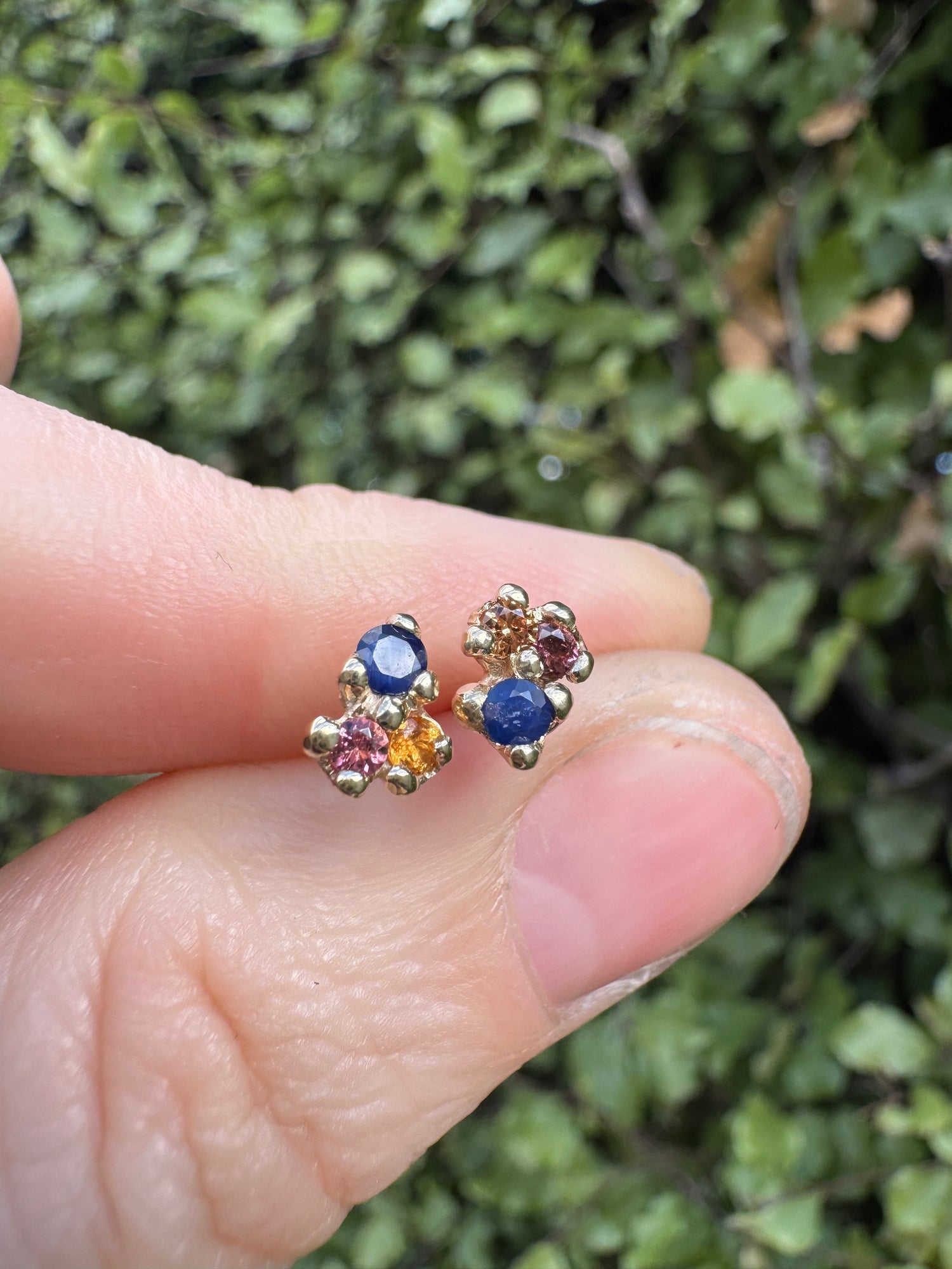 9ct yellow gold 3 stone studs