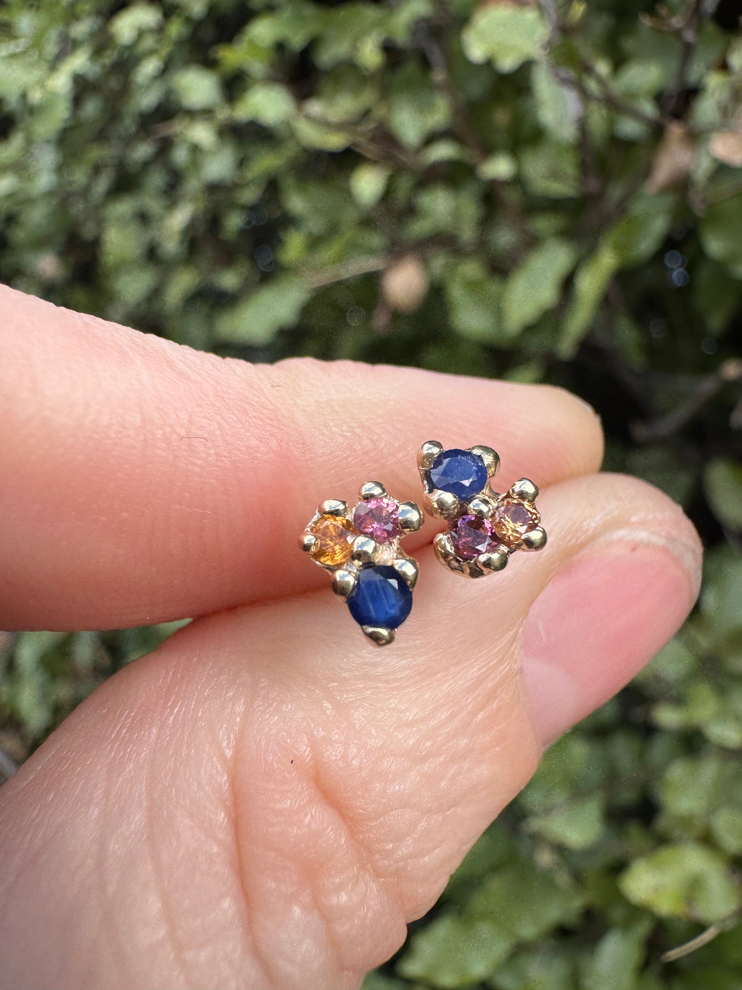 9ct yellow gold 3 stone studs