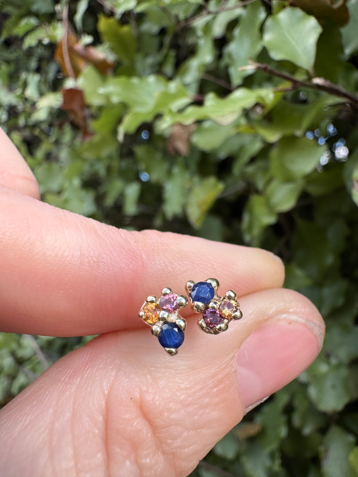 9ct yellow gold 3 stone studs