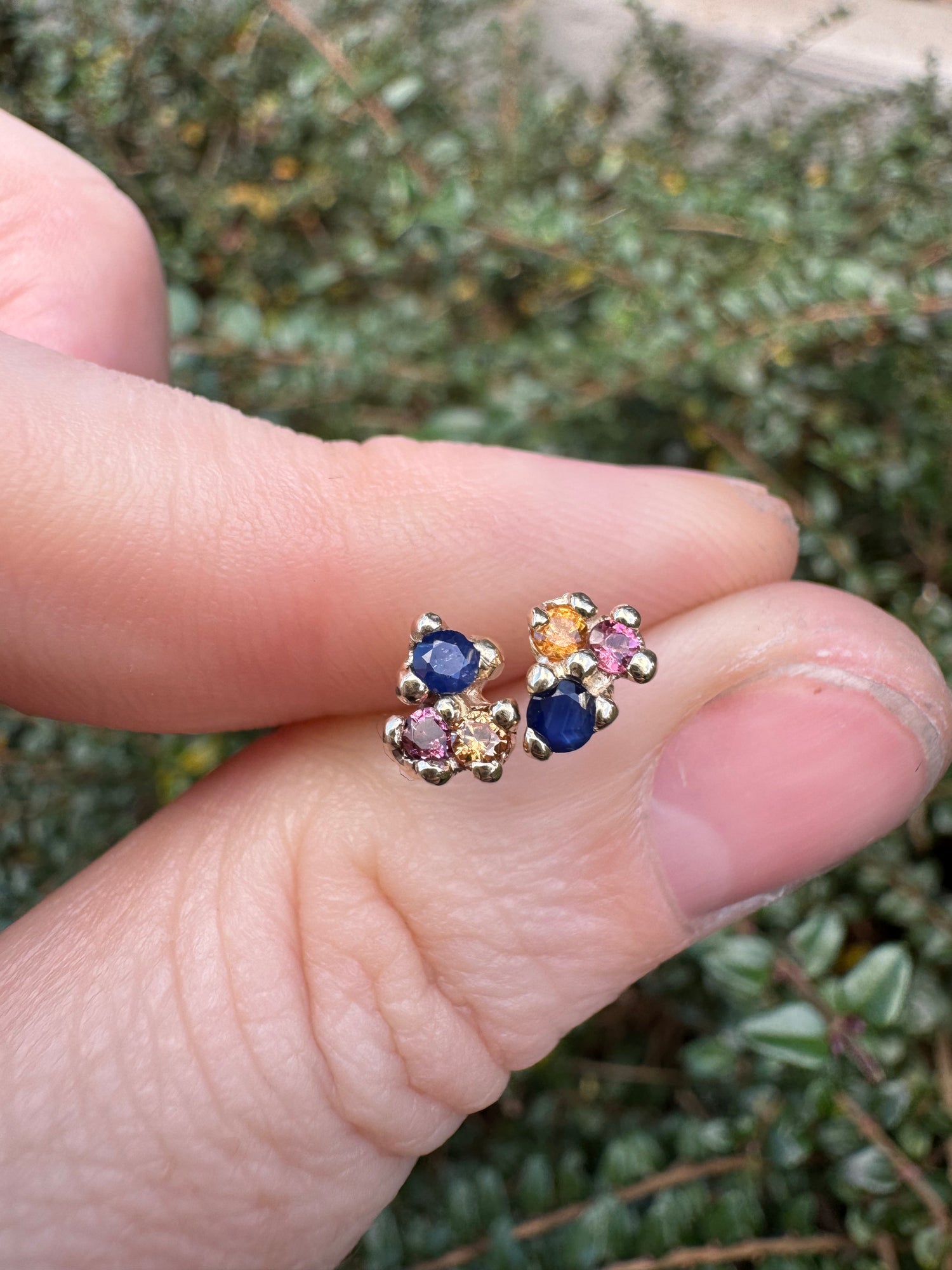 9ct yellow gold 3 stone studs