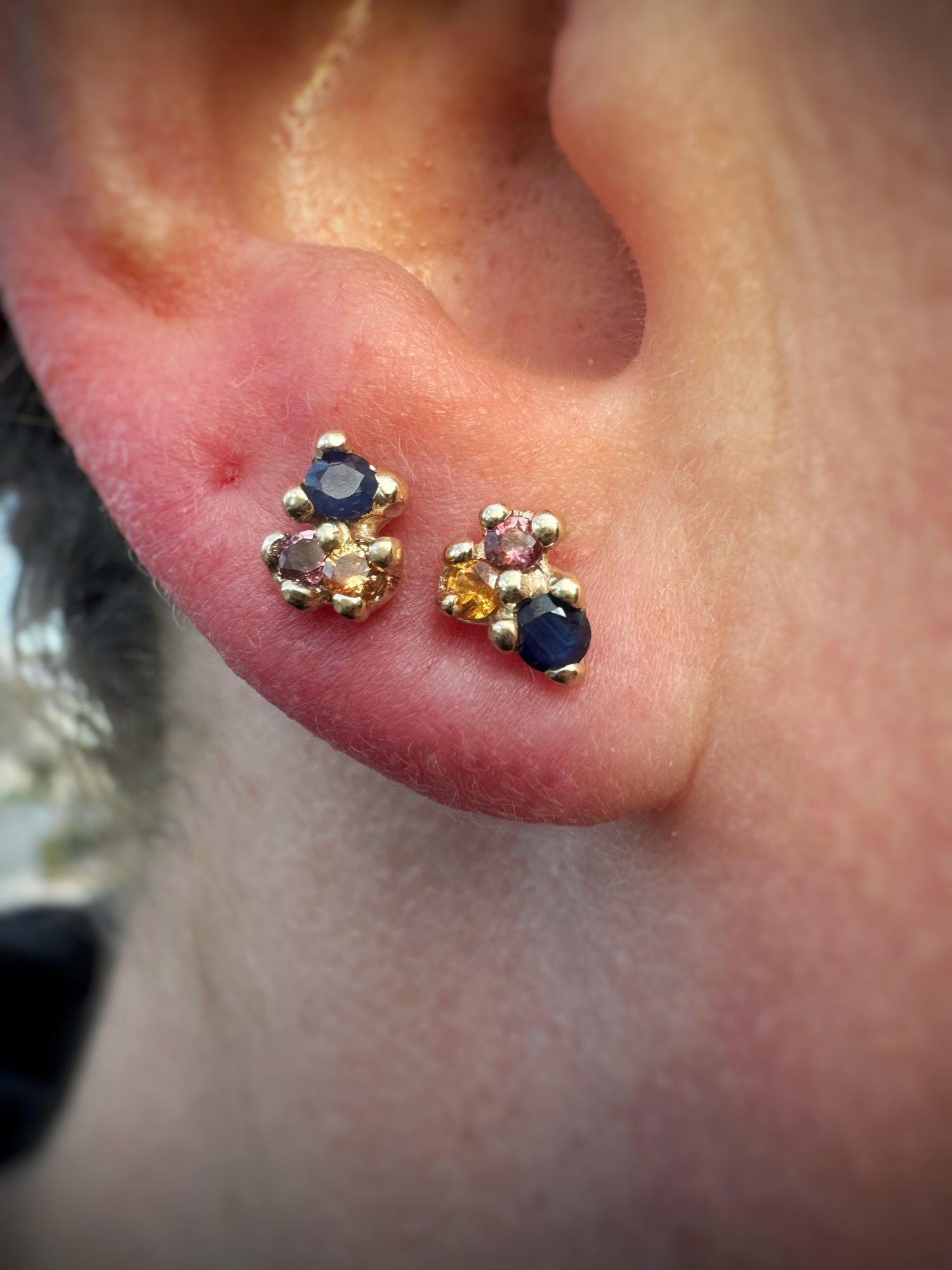 9ct yellow gold 3 stone studs