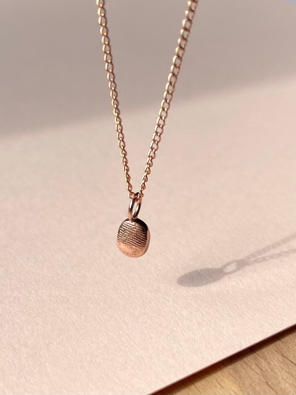 Oval or Circle Fingerprint Pendant - 9ct Gold - Fingerprint Impression Kit + Necklace