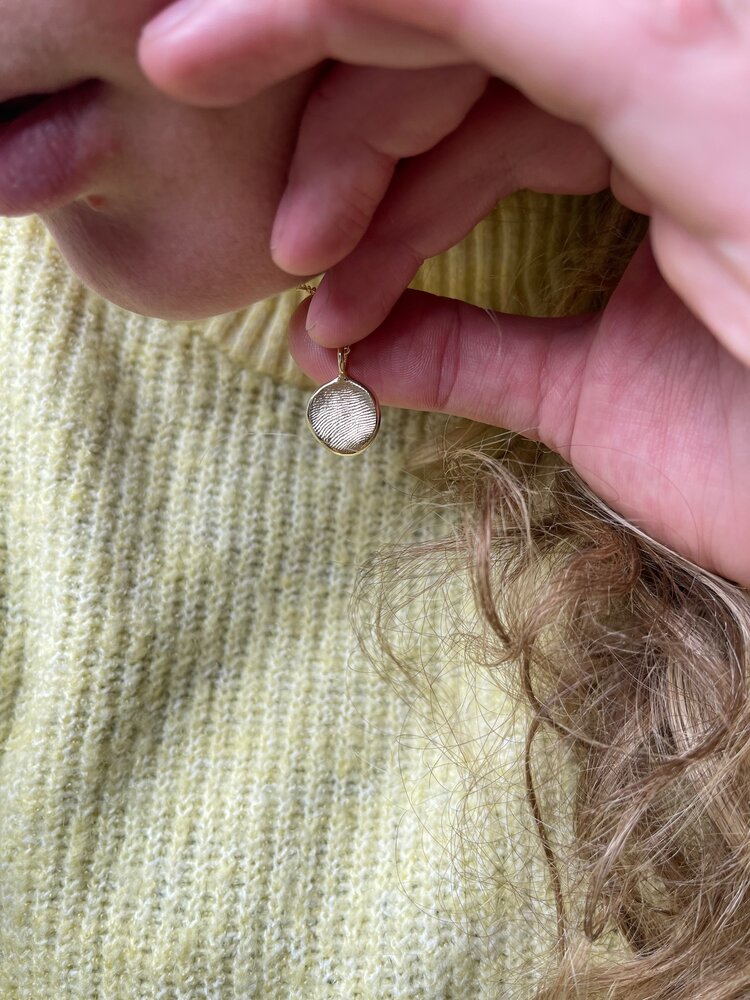 Mini Fingerprint Pendant - 9ct Gold - Fingerprint Impression Kit + Necklace